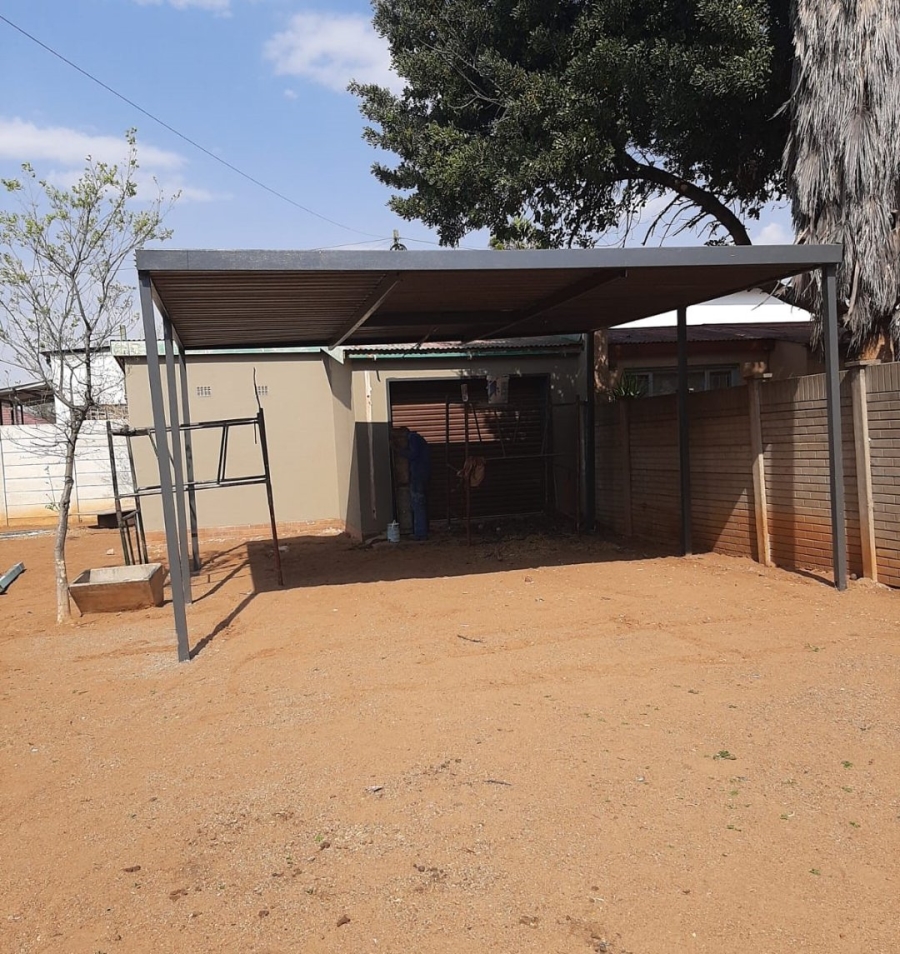 3 Bedroom Property for Sale in Roosheuwel North West